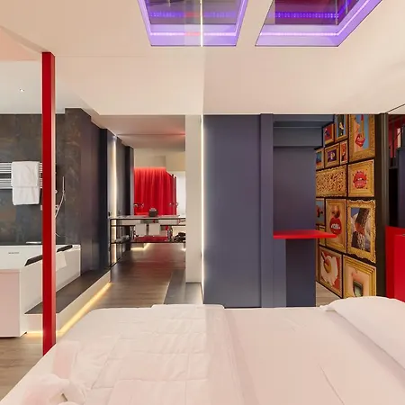 Rona Motel 4*
