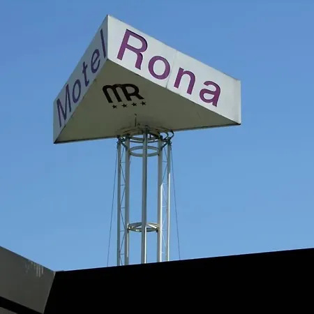 Rona Motel 4*